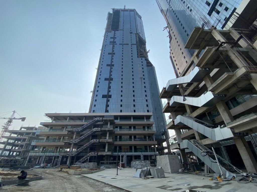 bhutani cyberthum noida